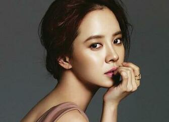 Song Ji Hyo Chosen As Most Beautiful Actress By Chinese
