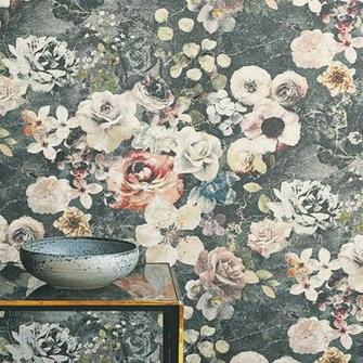 These Are The Key Wallpaper Trends Set To Dress Walls This Season