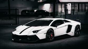 Wallpaper Lamborghini Aventador Lp700 White Side