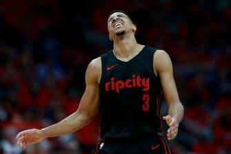 C J Mccollum Is Trying Jennifer Sbnation