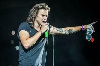 Reasons One Direction Are On Top Of The Stadium Rock Game