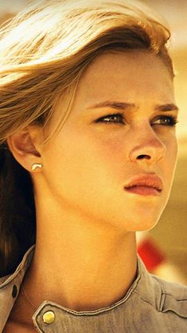 Nicola Peltz In Transformers iPhone Wallpaper Nicolas