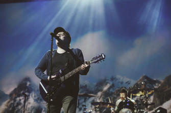Fall Out Boy Concert HD Desktop Wallpaper