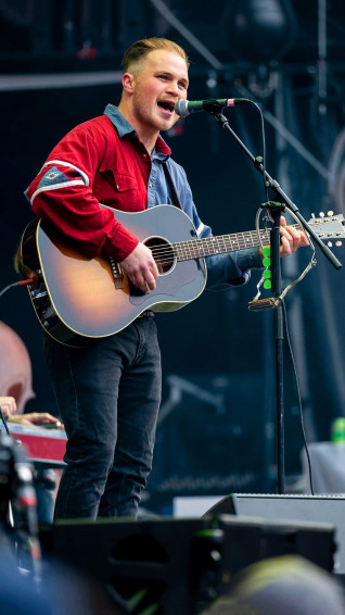Zach Bryan Wallpaper Discover More Music Singer