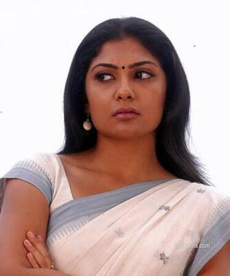 Arassoe Indian Hotie Actress Kamalinee Mukherjee