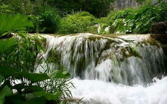 Windows HD Desktop Wallpaper Waterfalls