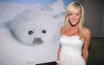 Sara Jean Underwood Blonde Girl Non Nude Playmate