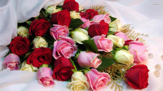 Rose Bouquet Satin Wrap Picture Wallpaper