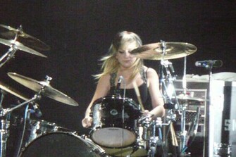 Jen Ledger Wallpaper By Raverine