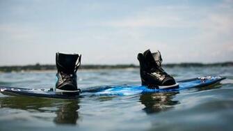 Water Shoes Reflections Blue Skies Wakeboard Sea Wallpaper