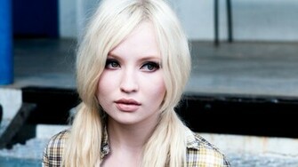 Emily Browning HD Wallpaper For Desktop