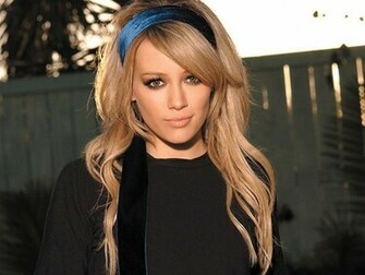 Hilary Wallpaper Duff