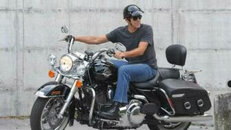 George Clooney Is Donating His Bike While Wife Amal Tries