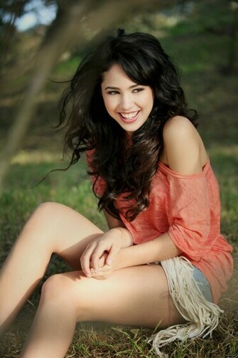 Jasmine Villegas Hot Wallpaper