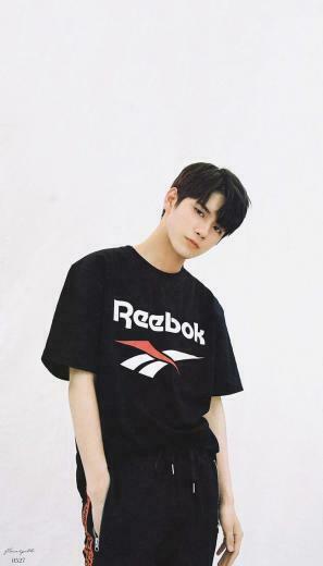 Ong Seongwu Pics On Wallpaper