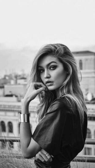 Gigi Hadid Locks