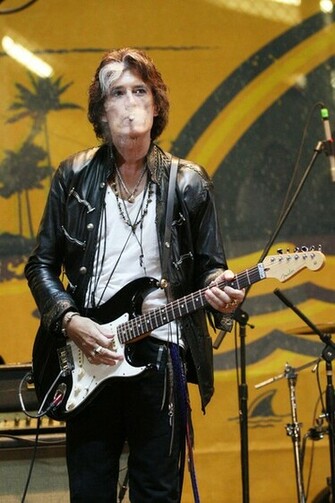 Joe Perry Of Aerosmith Performs Onstage With Juliette Lewis