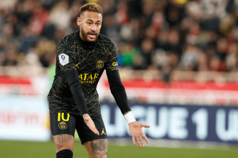 Argument In The Psg Dressing Room Neymar Fires Back After