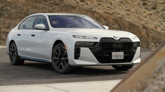 Bmw Series I7 Ev First Drive Re Bigger Smoother