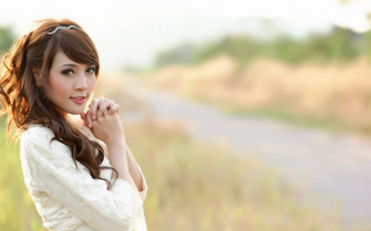 Asian Women Wallpaper