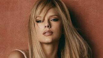Taylor Swift For British Vogue January 4k Ultra HD Wallpaper