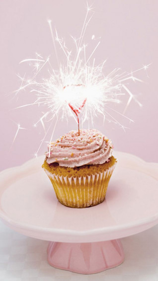 Love Firework On Cup Cake iPhone 5s Wallpaper Cupcakes