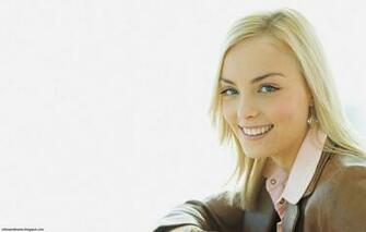 Beautiful Blonde Finnish Figure Skater Finland HD Desktop Wallpaper