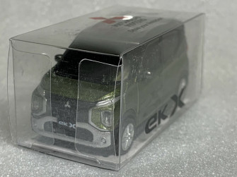 Mitsubishi Ek X Cross Green Grey Diecast Pull Back Car