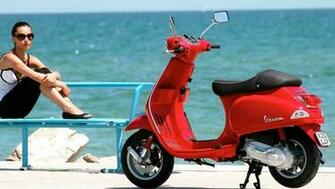 Piaggio And Vespa Offer Gas For One Year