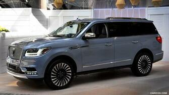 Lincoln Navigator Front Three Quarter HD Wallpaper
