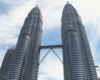 Petronas Towers Wallpaper Desktop