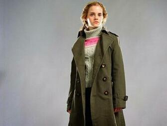 Emma Watson Widescreen Wallpaper