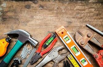 Essential Tools Every Handyman Needs In Their Toolbox