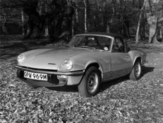 Triumph Spitfire Mkiv Classic Fa Wallpaper