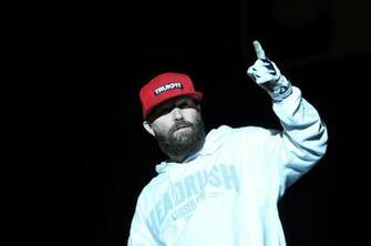 Fred Durst Wallpaper Image Photos Pictures Background