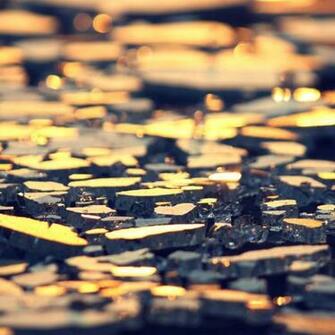 Broken Glass iPad Wallpaper iPhone