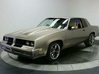 Oldsmobile Cutlass Supreme HD Car Pictures Wallpaper