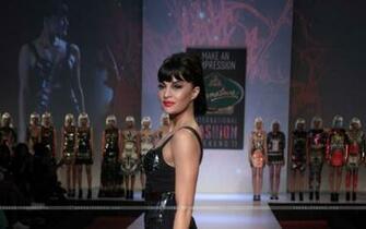 Jacqueline Fernandez Sahar Biniaz Srishti Rana Walk The Ramp At