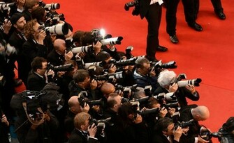 Displaying Image For Paparazzi Red Carpet Wallpaper