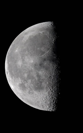 Half Moon 4k Ultra HD Mobile Wallpaper