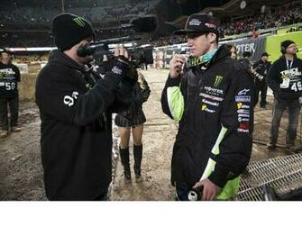 Monster Energy Supercross At Dodger Stadium Photo Gallery Dirt