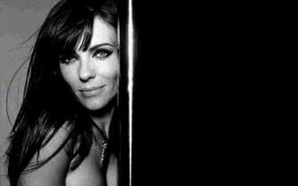 Elizabeth Hurley Wallpaper