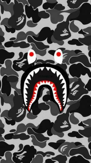 Brayden Custer On Photography In Camo Wallpaper