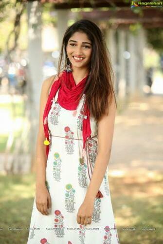 Priya Vadlamani Husharu Press Meet Image High Waisted Flare