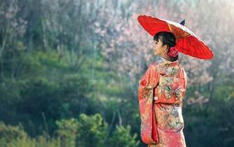 Photo Of A Woman Wearing Yukata And Red Paper Umbrella HD