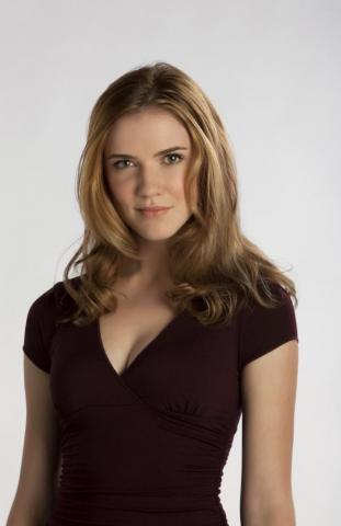 Sara Canning Jenna Sommers Photo