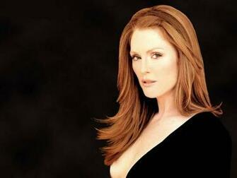 Julianne Moore Sexy Wallpaper Image
