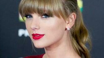Taylor Swift La Cantante Fa Una Sorpresa Ai Propri Fan