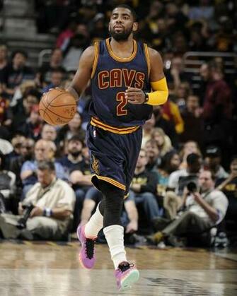 Kyrie Irving Nike Easter
