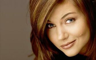 Tiffani Amber Thiessen Wallpaper